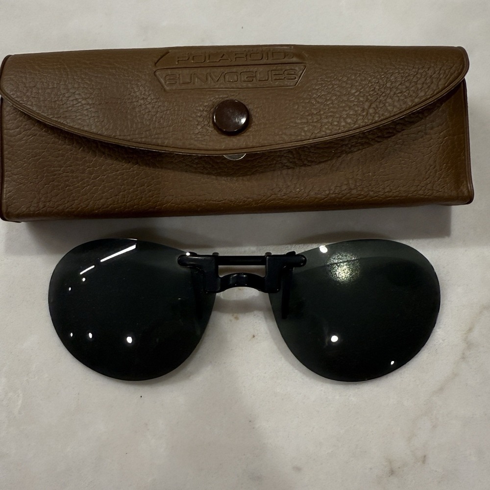 American Optical‎ Polaroid SUNVOGUES Clip-on Non-Presc Sunglasses